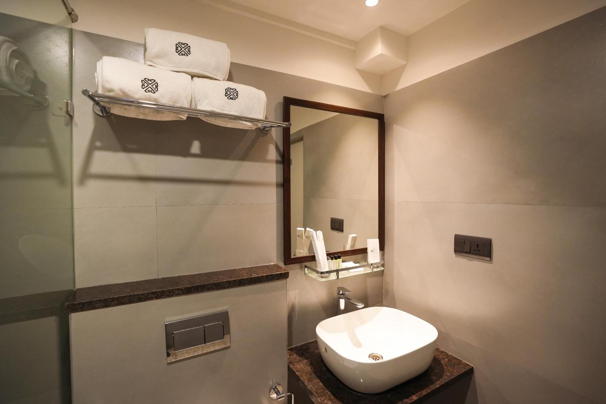 Vaishnavi Residency Hotel Bangalore Buitenkant foto