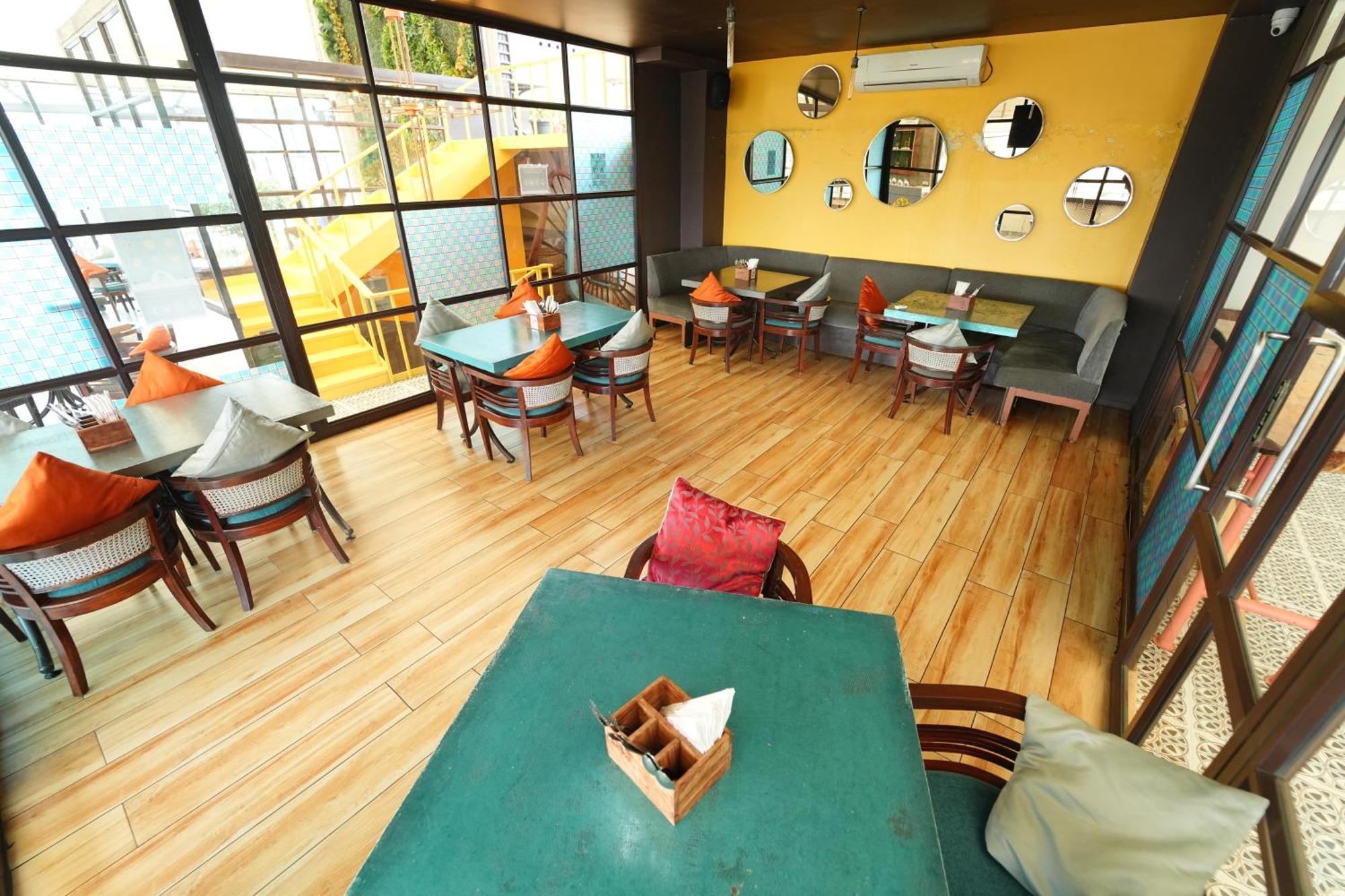 Vaishnavi Residency Hotel Bangalore Buitenkant foto