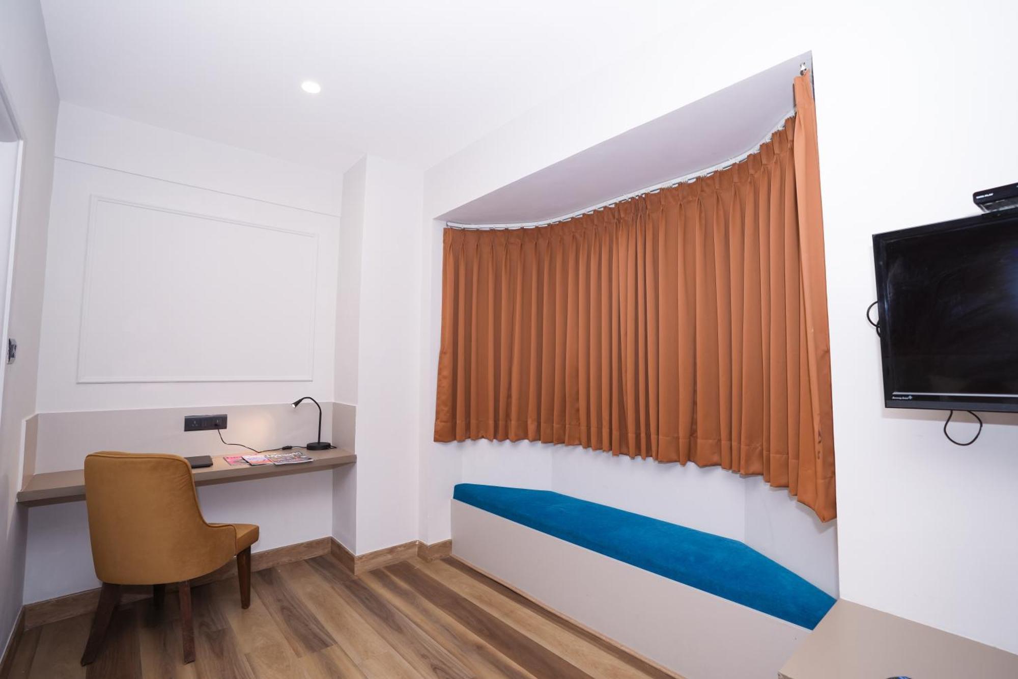 Vaishnavi Residency Hotel Bangalore Buitenkant foto